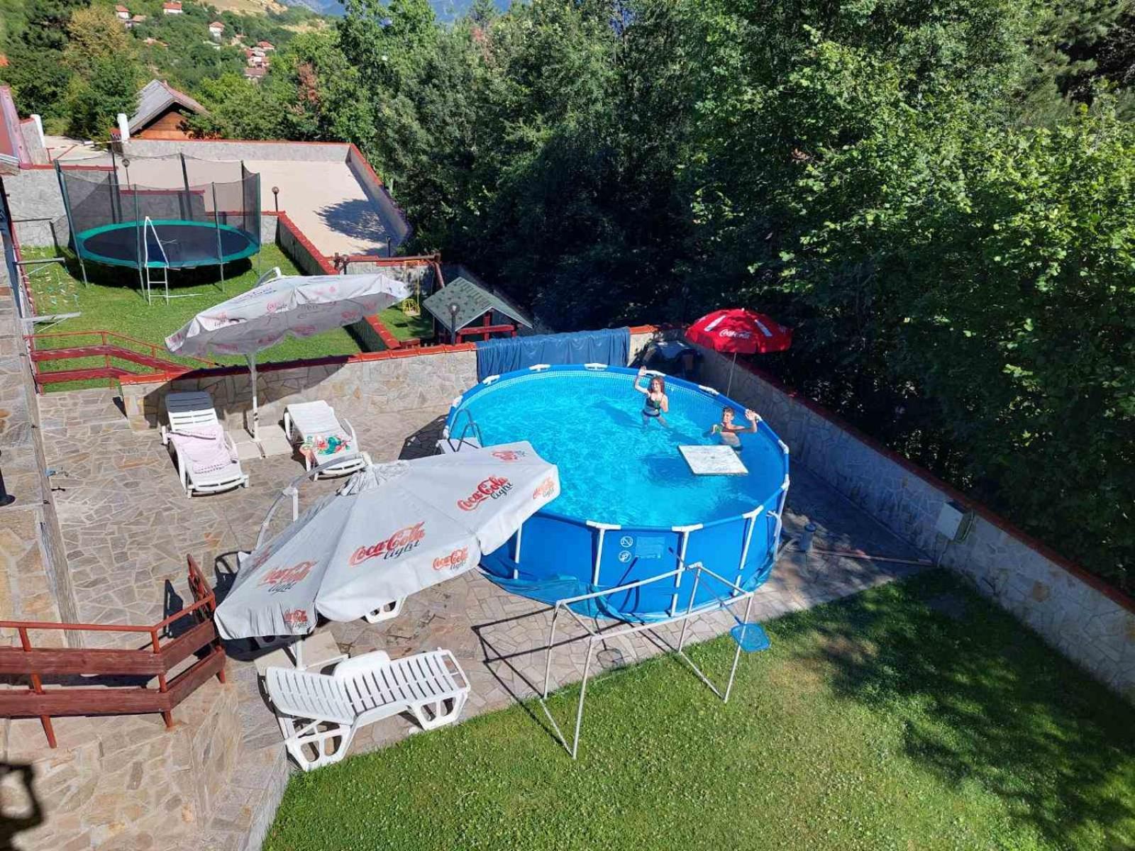 Family Hotel Diana Lyaskovo  エクステリア 写真